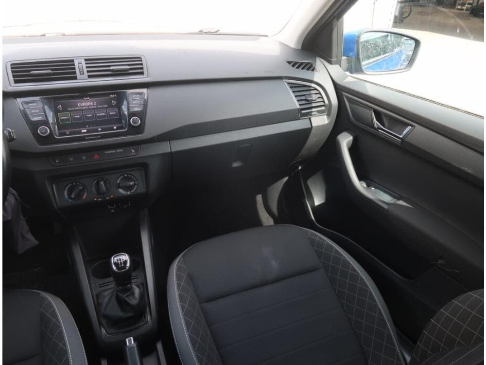 2020 Škoda FABIA - 15