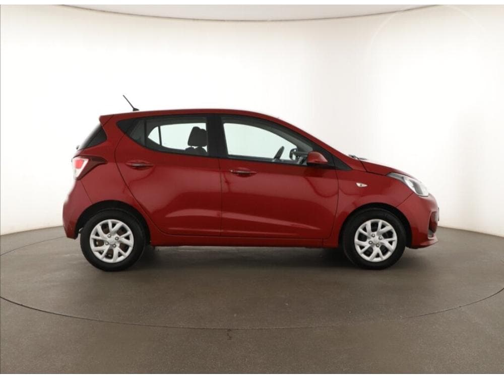 2018 Hyundai i10 - 11