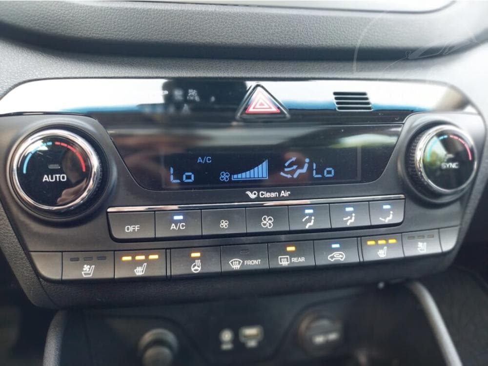 2015 Hyundai TUCSON - 12