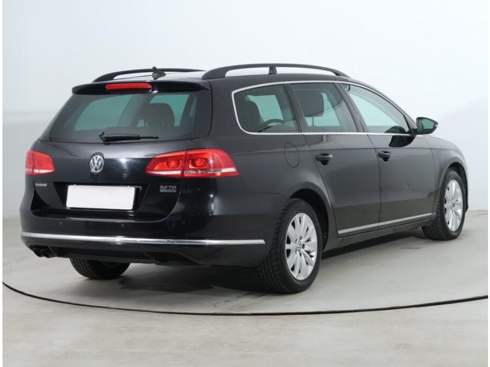 2013 Volkswagen PASSAT - 9