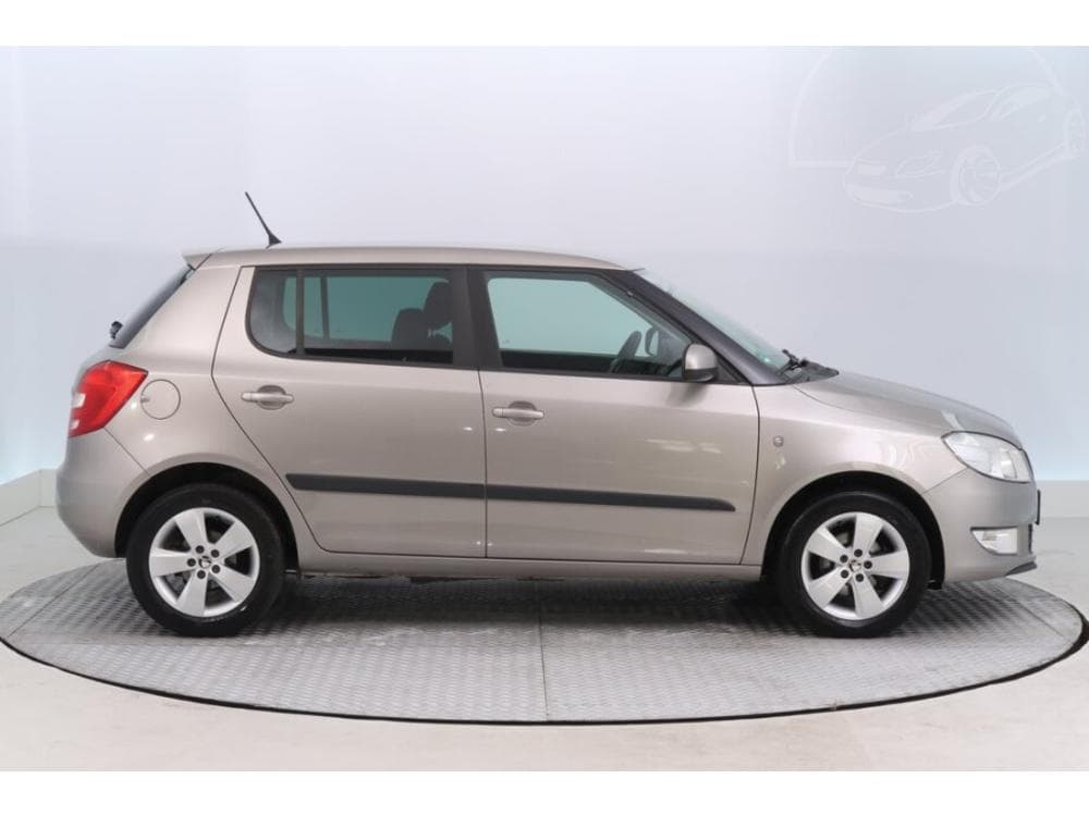 2011 Škoda FABIA - 6