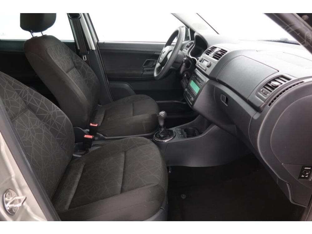 2011 Škoda FABIA - 9