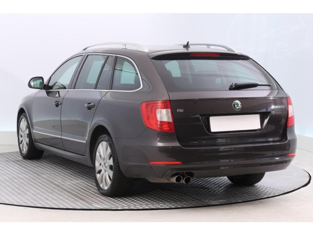 2010 Škoda SUPERB - 7