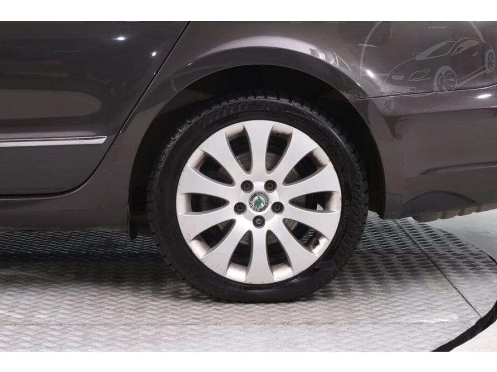 2010 Škoda SUPERB - 27