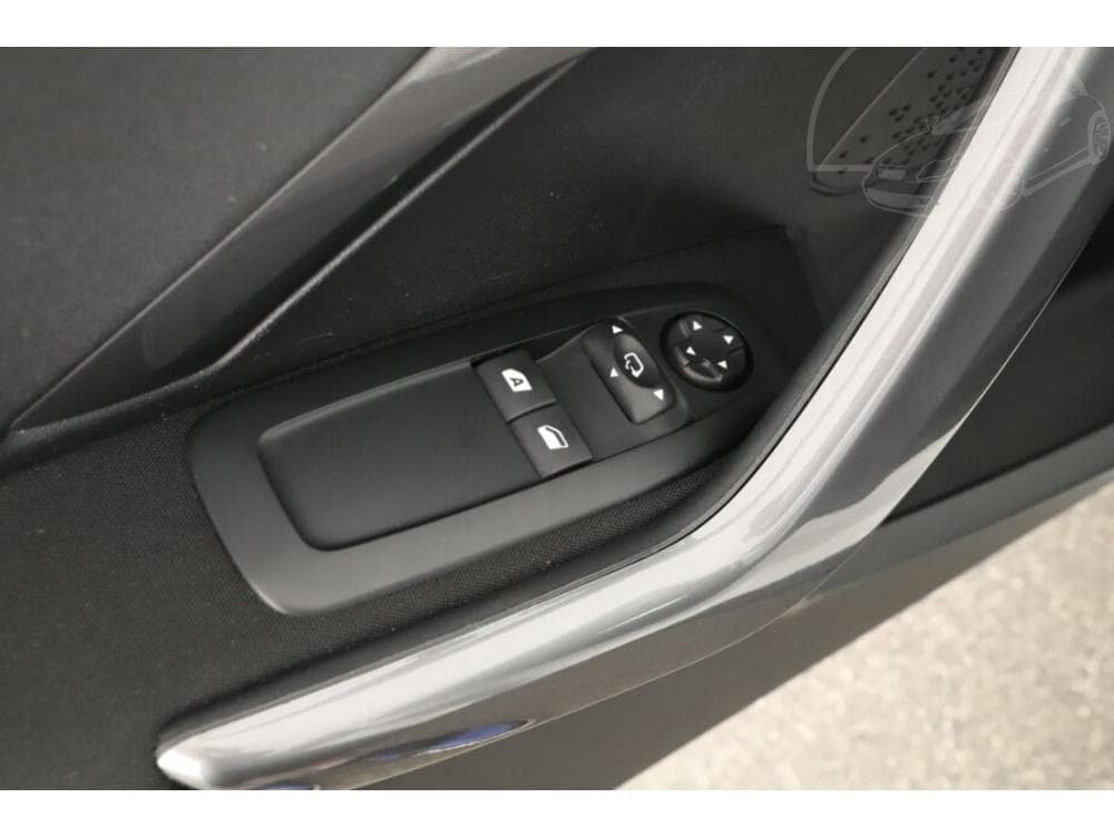 2019 Peugeot 2008 - 27