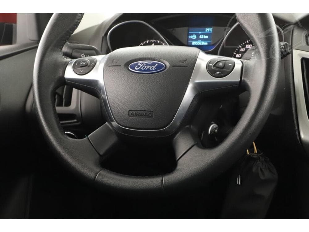 2012 Ford FOCUS - 21