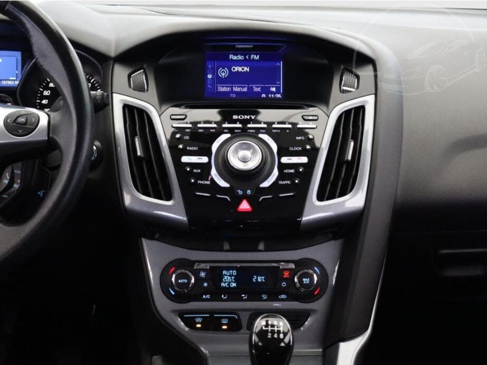 2011 Ford FOCUS - 19