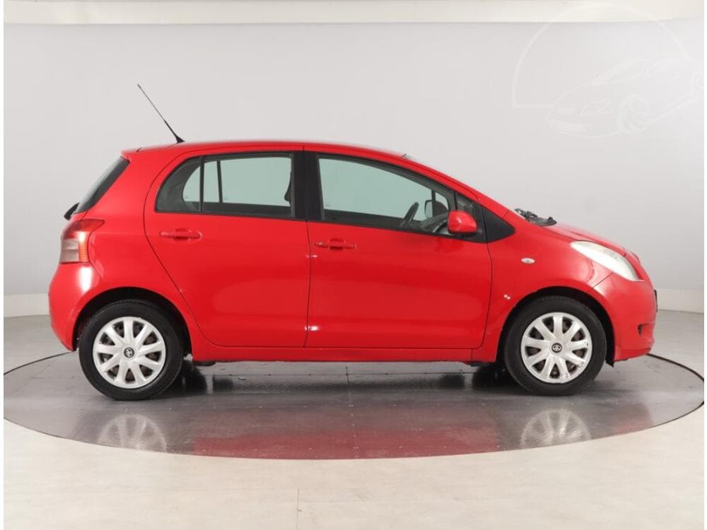 2007 Toyota YARIS - 11