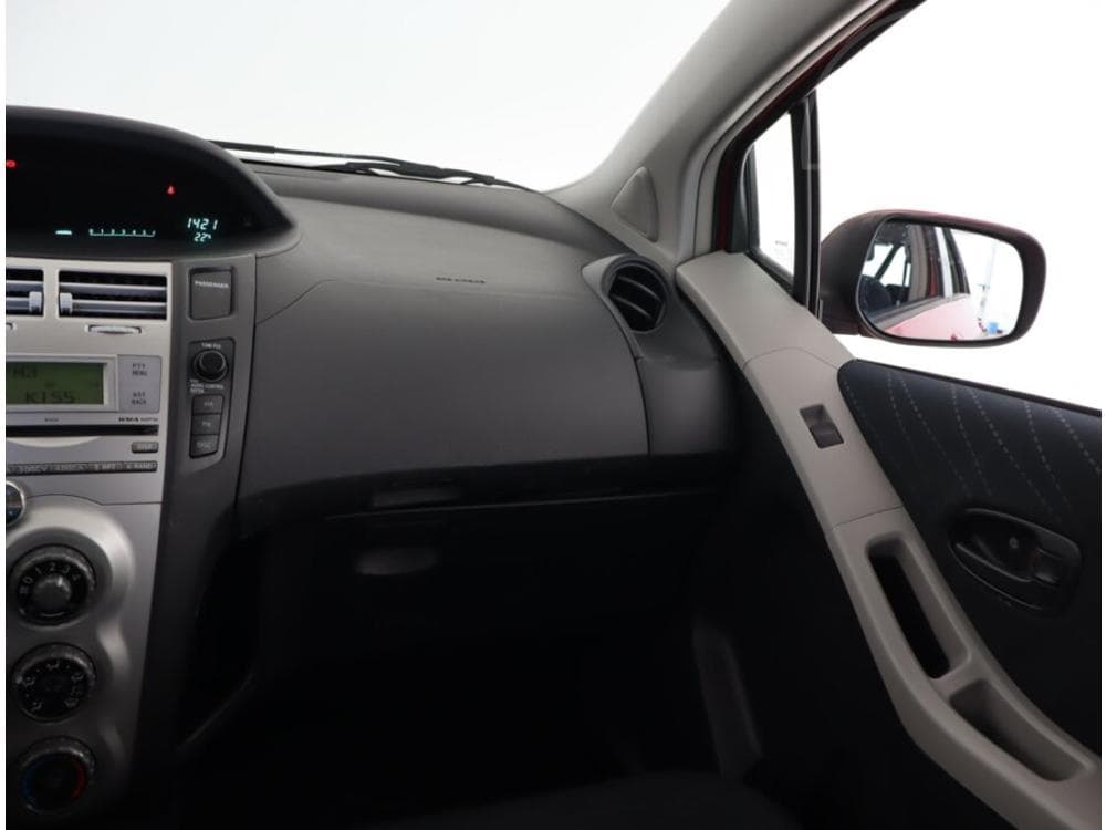 2007 Toyota YARIS - 15