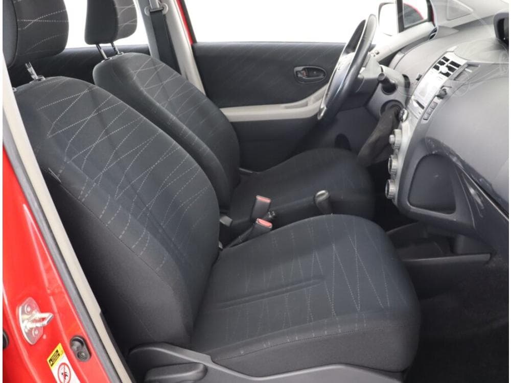 2007 Toyota YARIS - 17