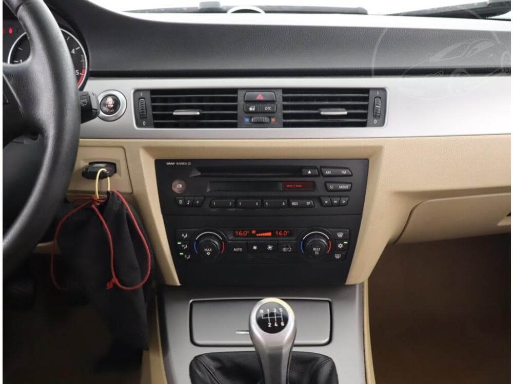 2005 BMW 3-SERIES - 12