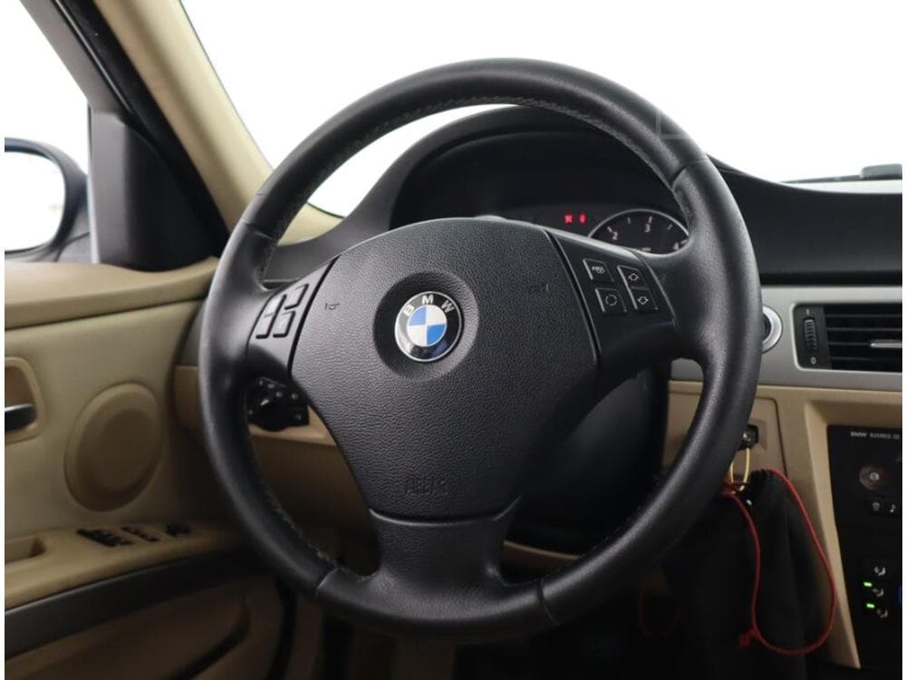 2005 BMW 3-SERIES - 14