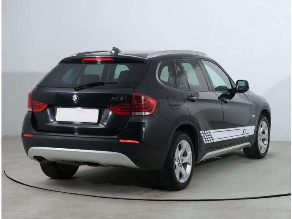 2010 BMW X1 - 5