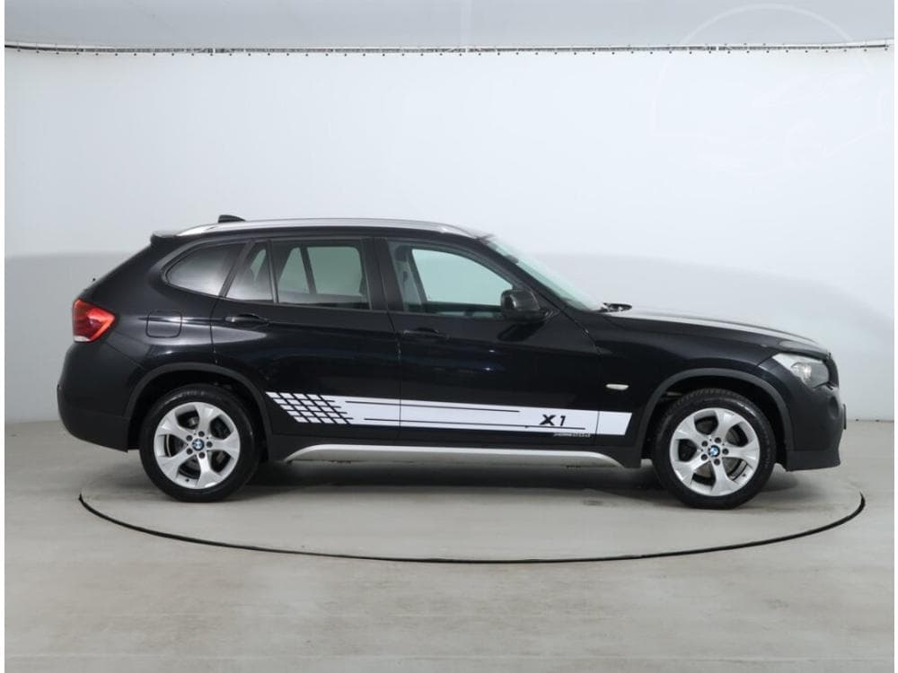2010 BMW X1 - 6