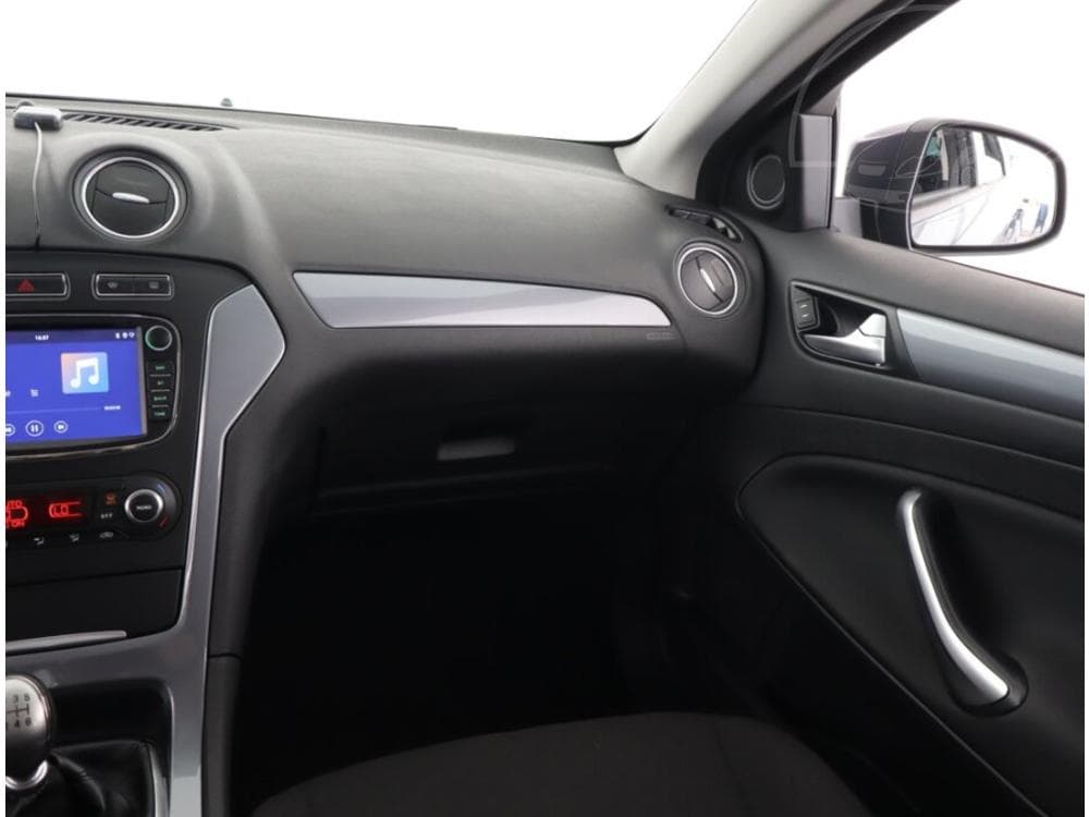 2012 Ford MONDEO - 15