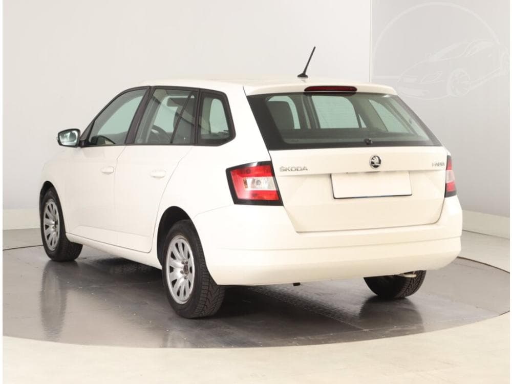 2015 Škoda FABIA - 7