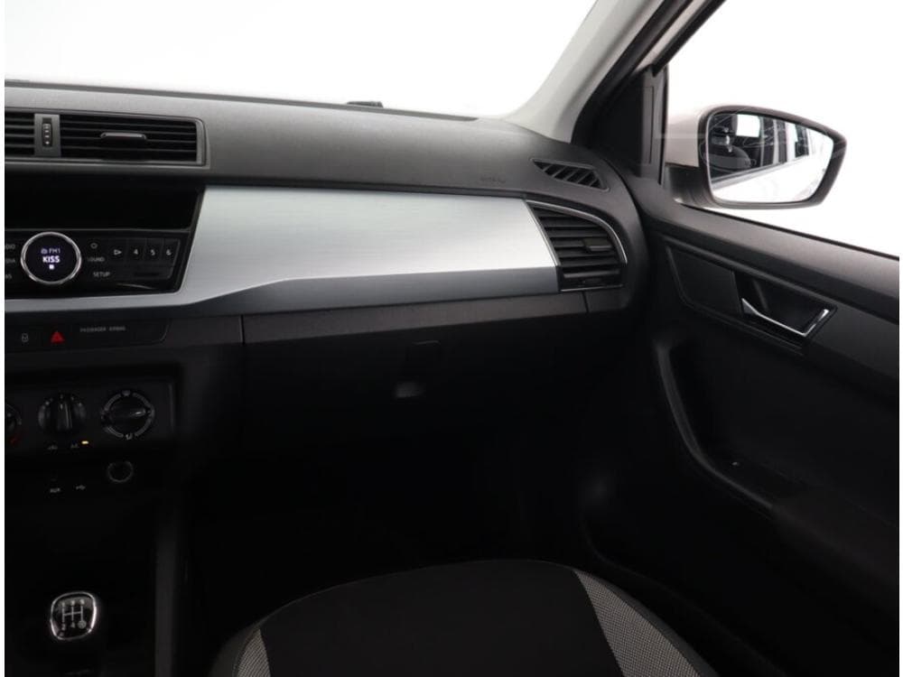 2015 Škoda FABIA - 15
