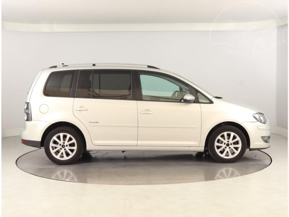 2010 Volkswagen TOURAN - 16
