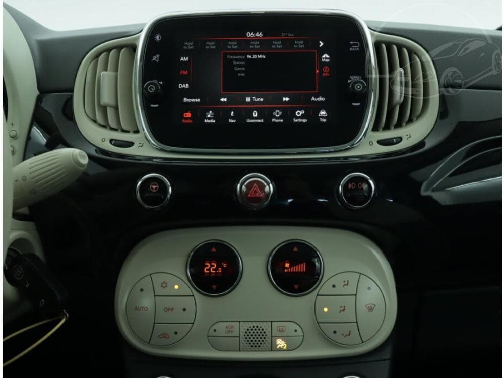 2017 Fiat 500 - 11