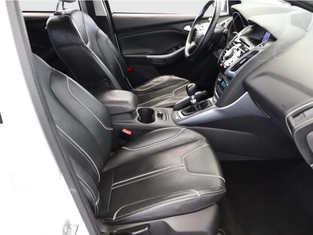 2011 Ford FOCUS - 13