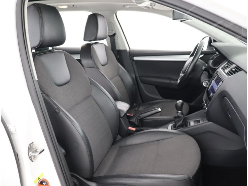 2014 Škoda OCTAVIA - 17