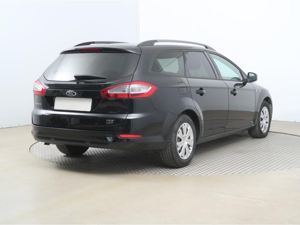 2011 Ford MONDEO - 9