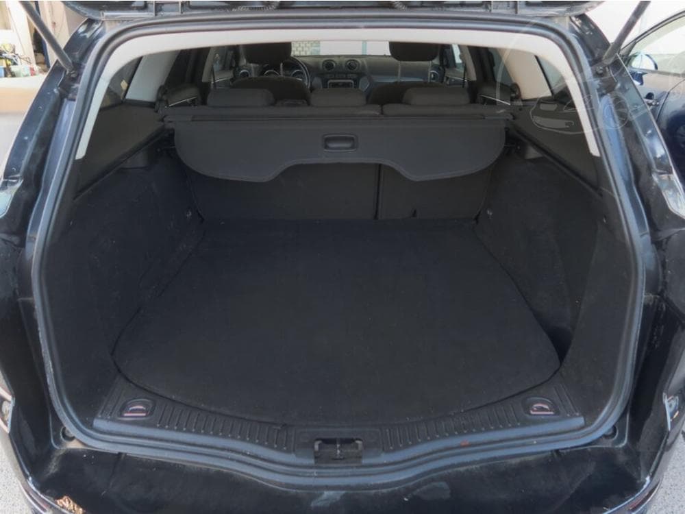2011 Ford MONDEO - 25