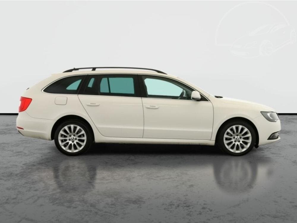 2014 Škoda SUPERB - 11