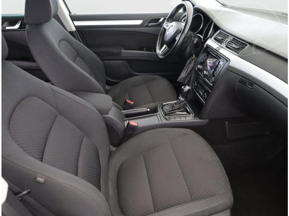 2014 Škoda SUPERB - 13