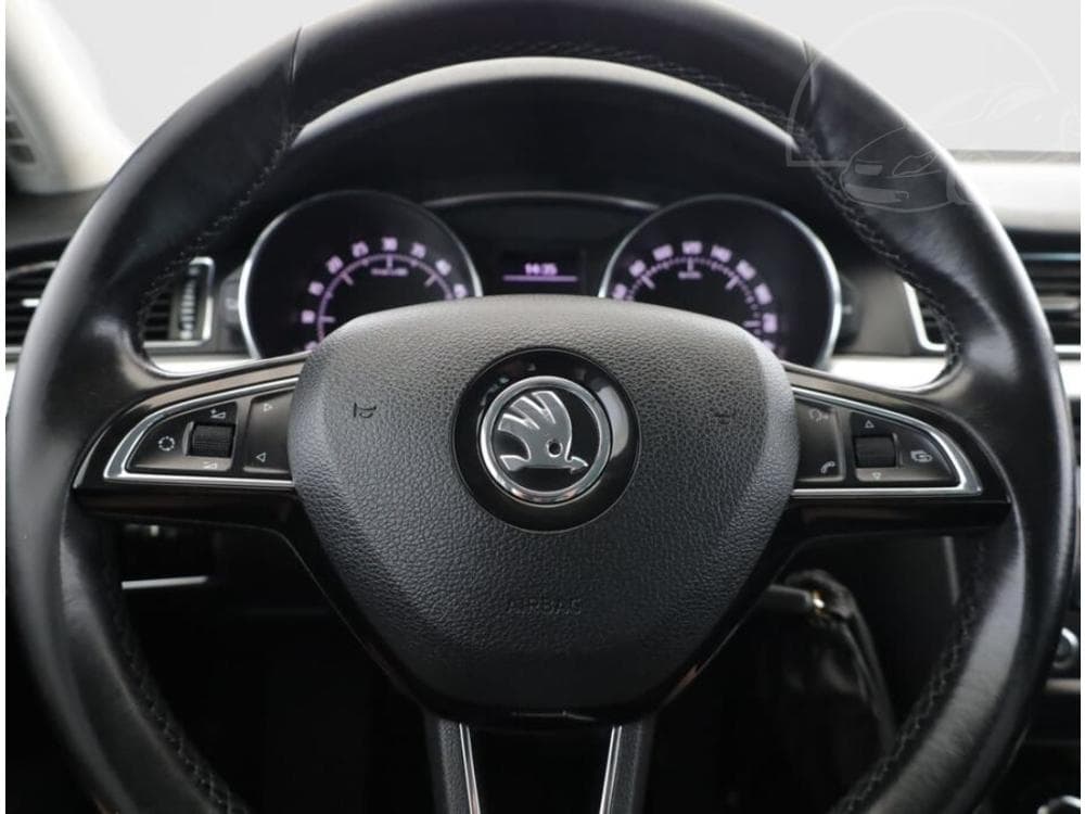 2014 Škoda SUPERB - 15