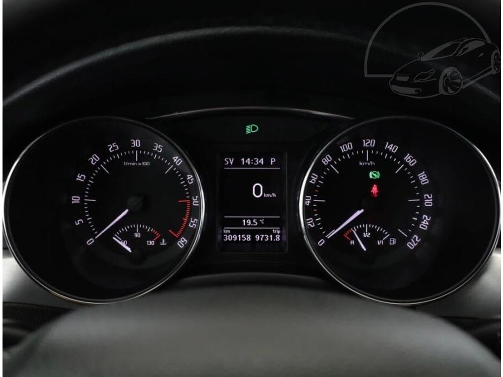 2014 Škoda SUPERB - 17