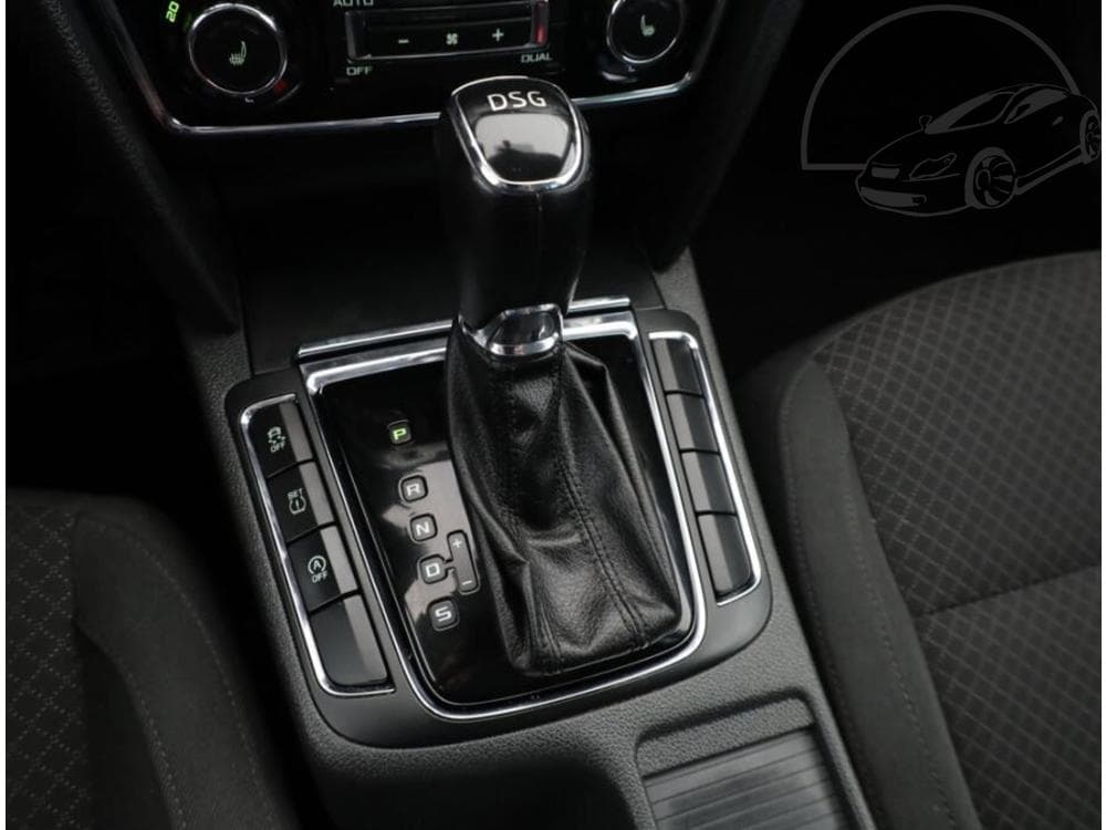 2014 Škoda SUPERB - 21
