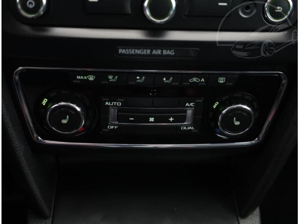 2014 Škoda SUPERB - 23
