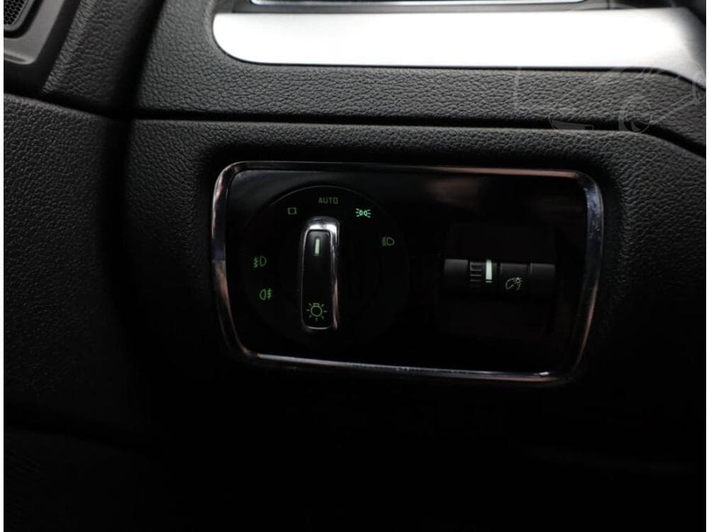 2014 Škoda SUPERB - 27