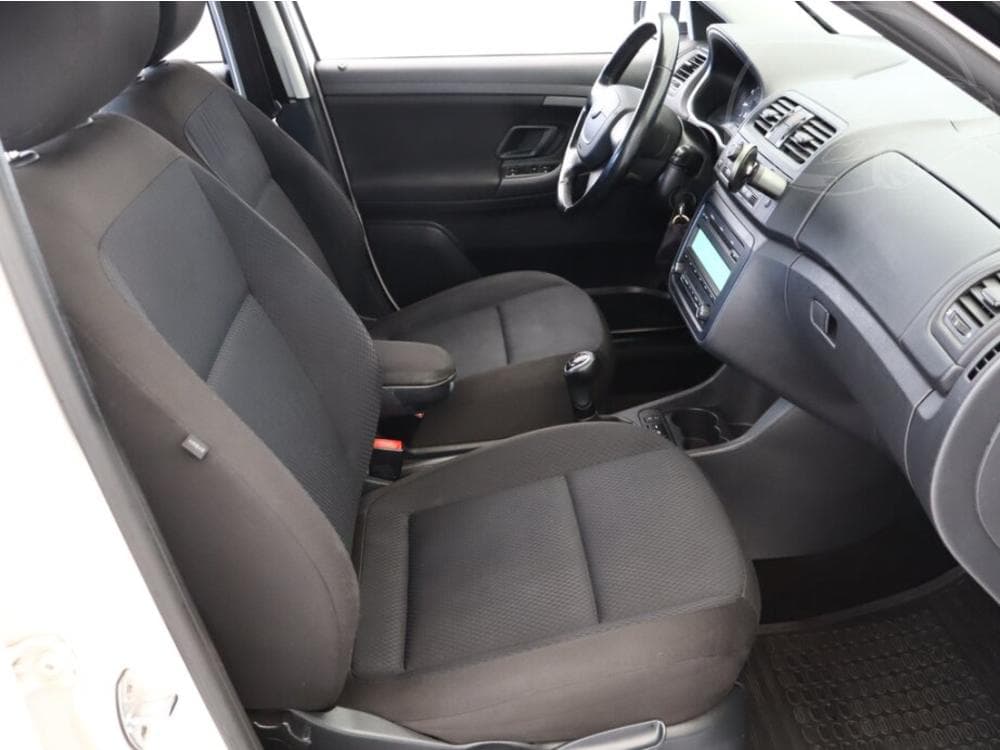 2012 Škoda FABIA - 13