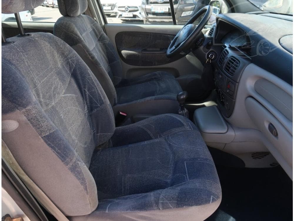 2000 Renault SCENIC - 9