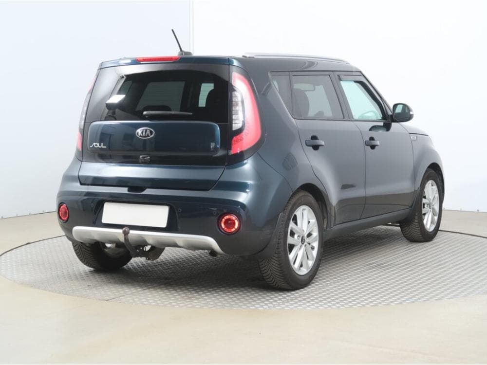 2017 Kia SOUL - 9