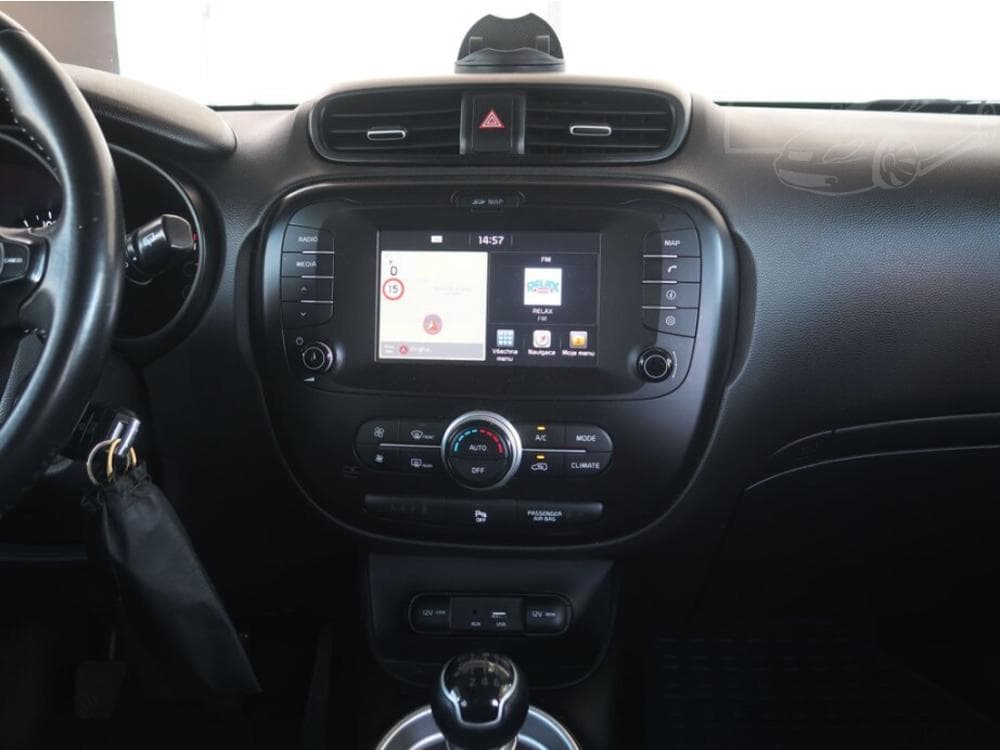 2017 Kia SOUL - 23