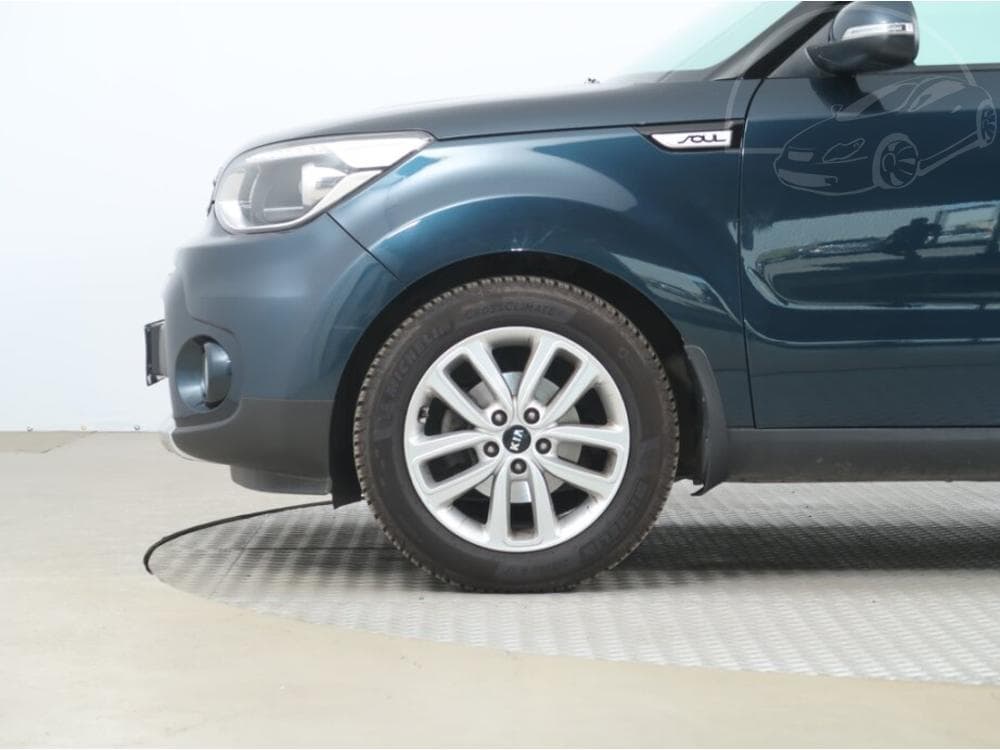 2017 Kia SOUL - 29
