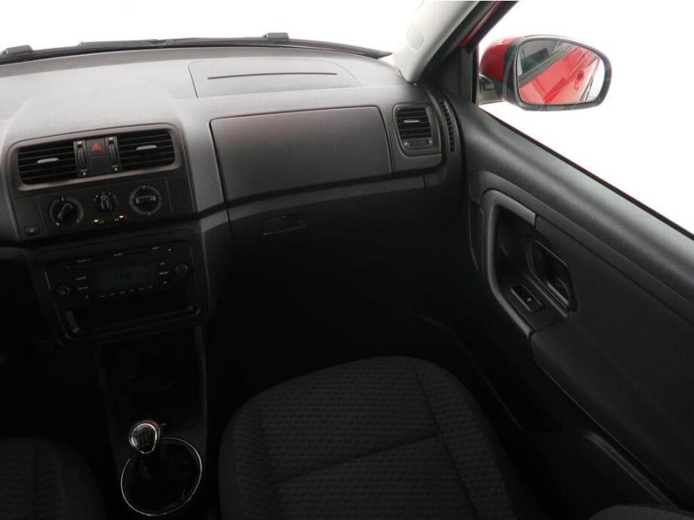 2012 Škoda FABIA - 8