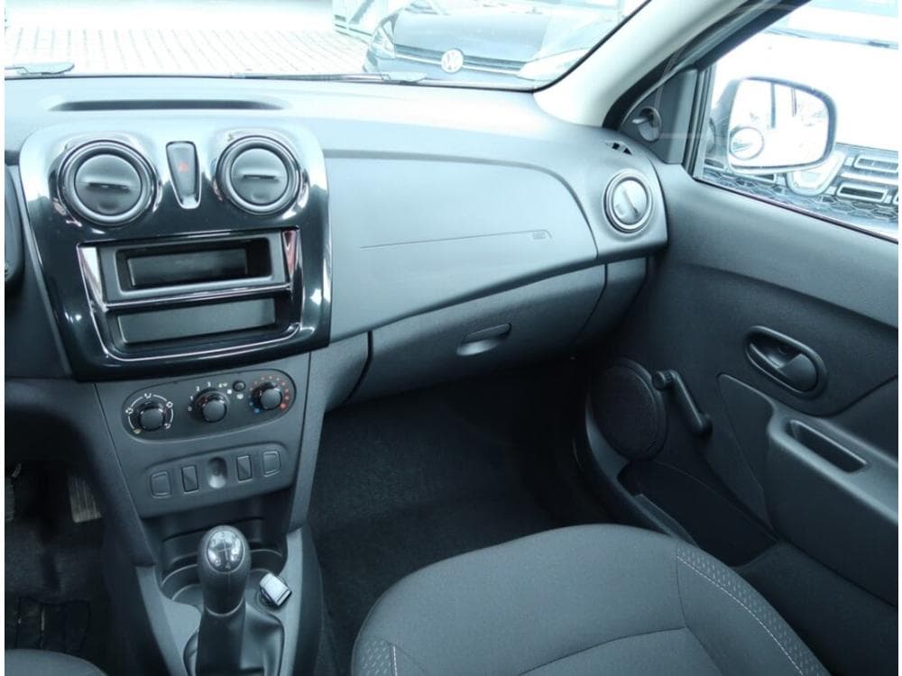 2019 Dacia LOGAN - 15