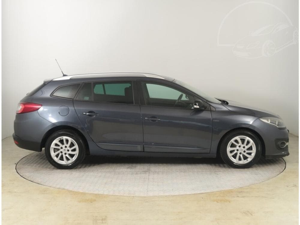 2015 Renault MEGANE - 11