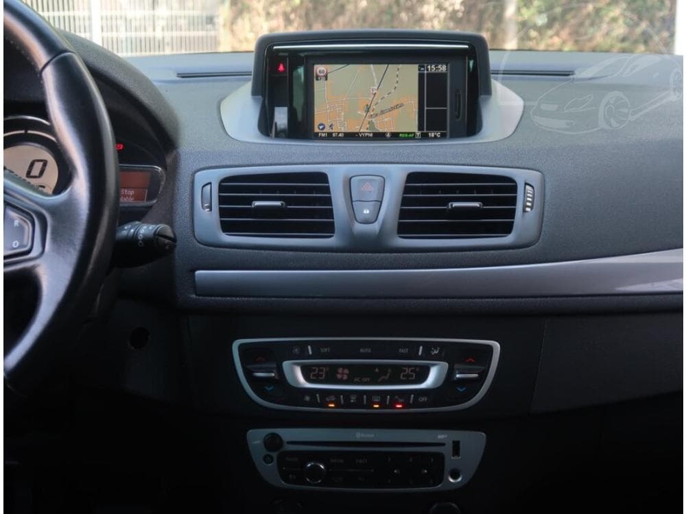 2015 Renault MEGANE - 23