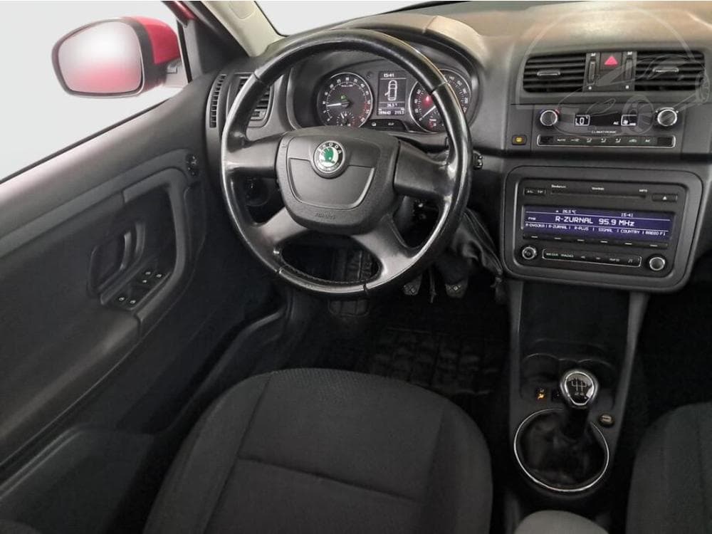 2011 Škoda FABIA - 19