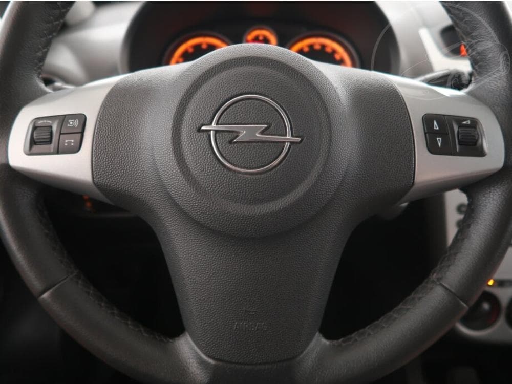2012 Opel CORSA - 13