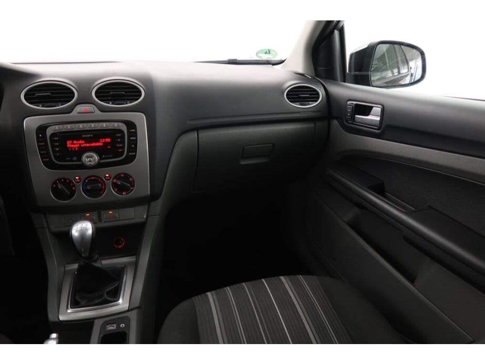 2009 Ford FOCUS - 8