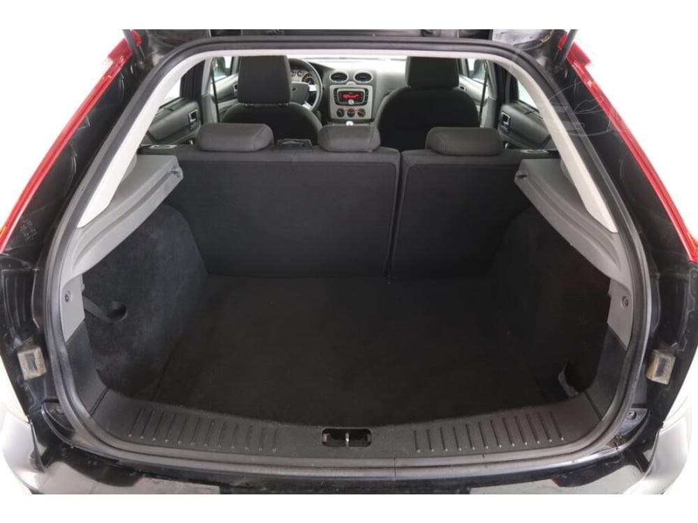 2009 Ford FOCUS - 13