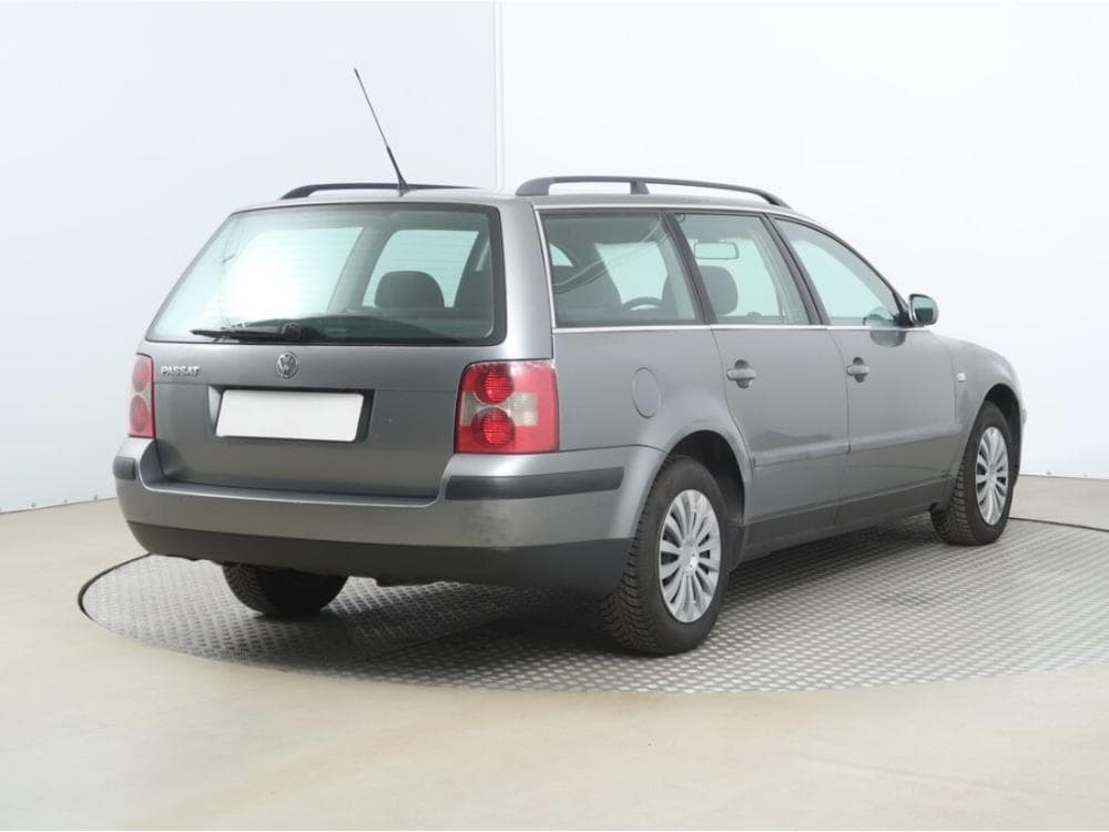2002 Volkswagen PASSAT - 9