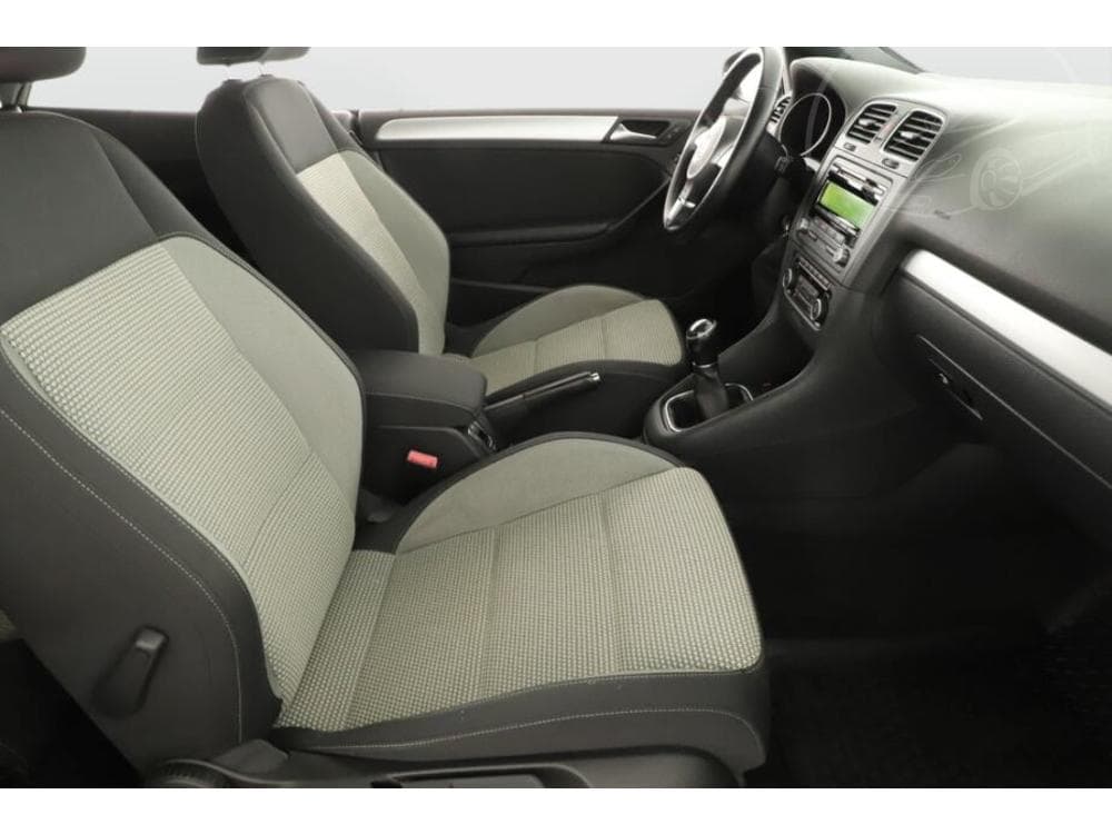 2011 Volkswagen GOLF - 13