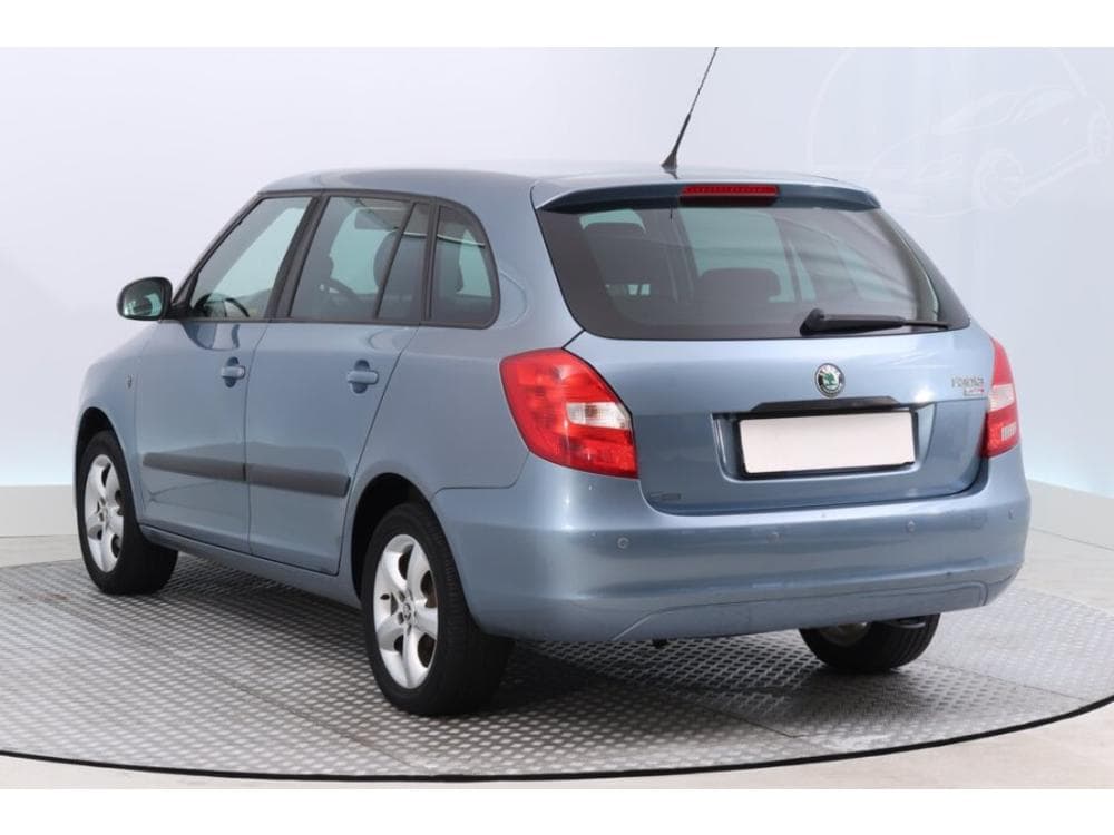 2011 Škoda FABIA - 4